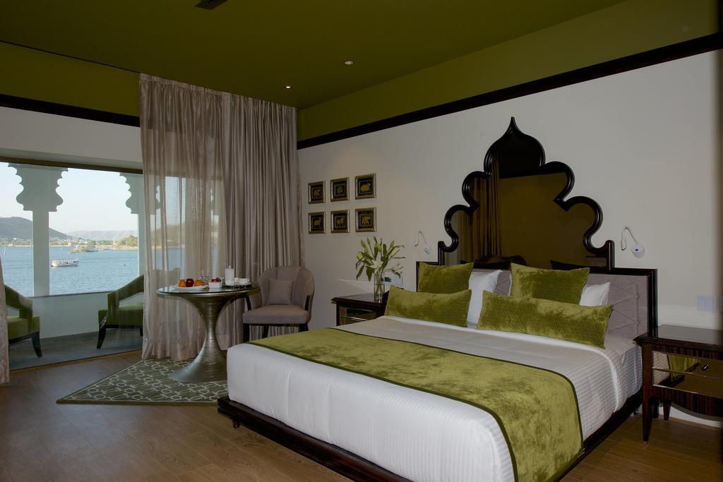 Hotel Lakend Udaipur Esterno foto