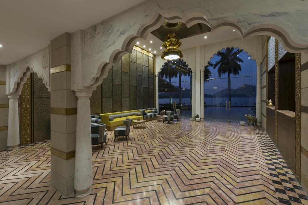 Hotel Lakend Udaipur Esterno foto