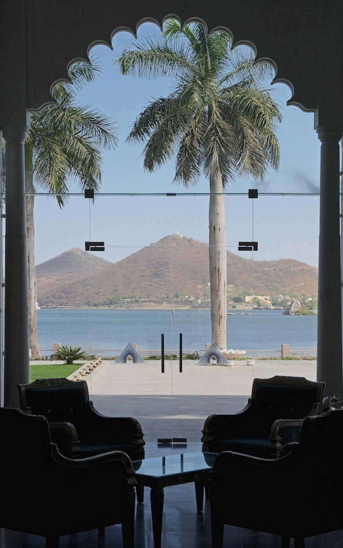 Hotel Lakend Udaipur Esterno foto